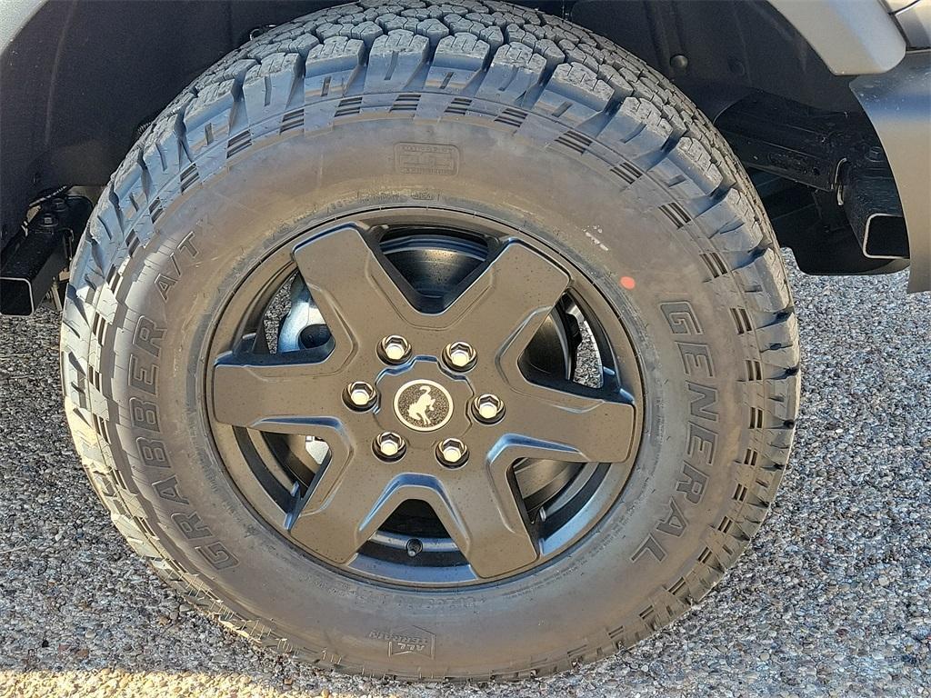 new 2024 Ford Bronco car, priced at $49,348