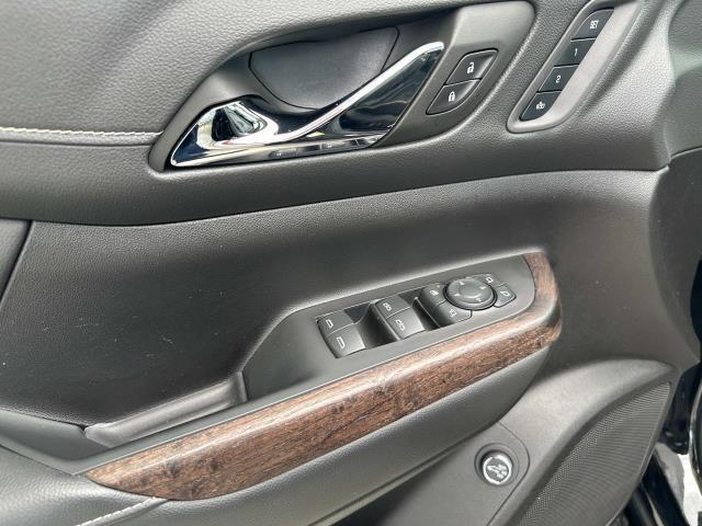 used 2023 GMC Acadia car, priced at $39,998
