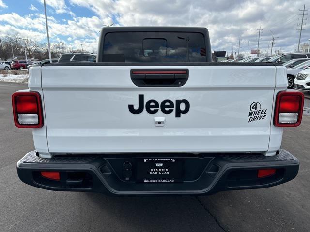 used 2023 Jeep Gladiator car, priced at $33,883