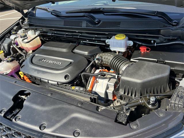 used 2022 Chrysler Pacifica Hybrid car, priced at $30,998