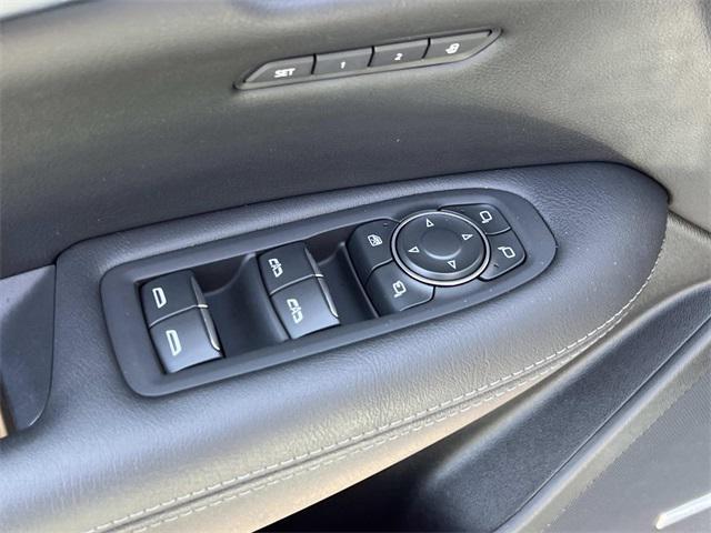 used 2023 Cadillac XT5 car, priced at $34,890