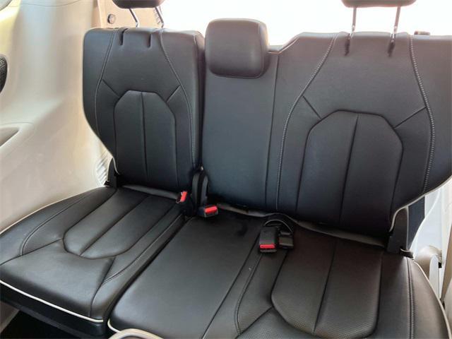 used 2022 Chrysler Pacifica Hybrid car, priced at $32,990