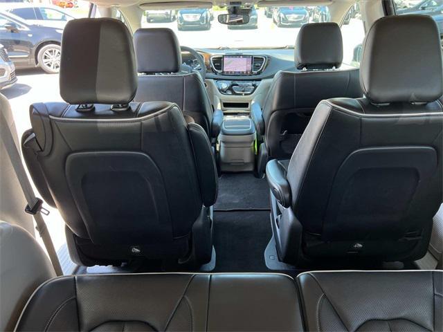 used 2022 Chrysler Pacifica Hybrid car, priced at $32,990