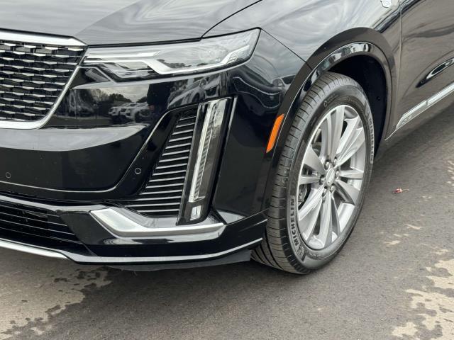 used 2023 Cadillac XT6 car, priced at $42,884