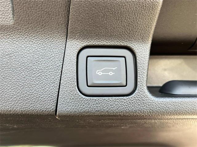 used 2023 GMC Acadia car, priced at $31,288