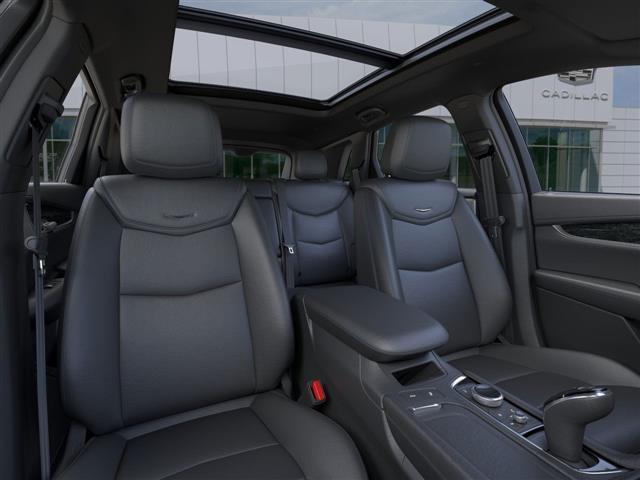 new 2025 Cadillac XT5 car, priced at $50,562