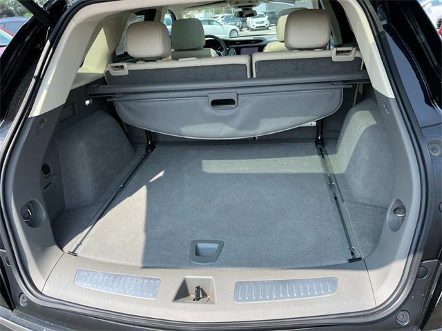 used 2022 Cadillac XT5 car, priced at $31,889