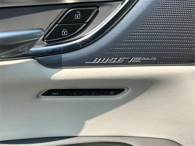 used 2022 Cadillac XT5 car, priced at $31,889