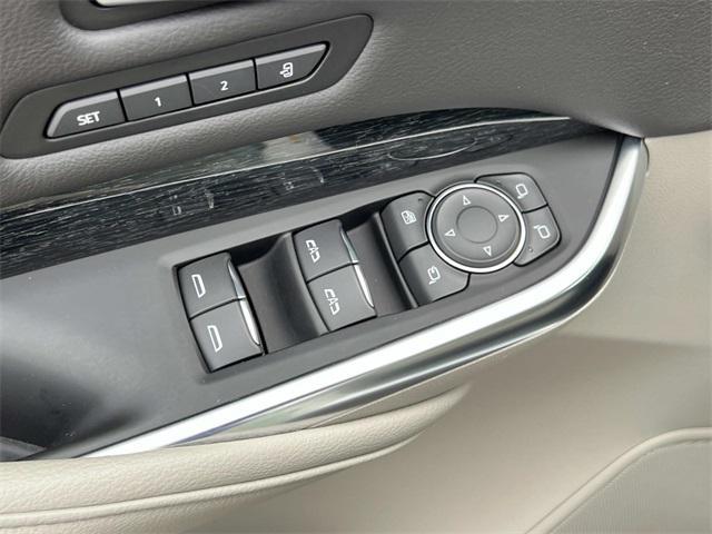used 2023 Cadillac XT4 car, priced at $29,898