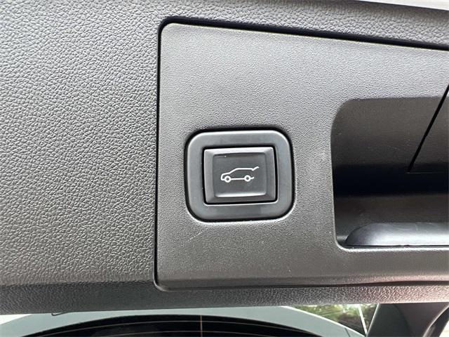 used 2023 Cadillac XT4 car, priced at $29,898