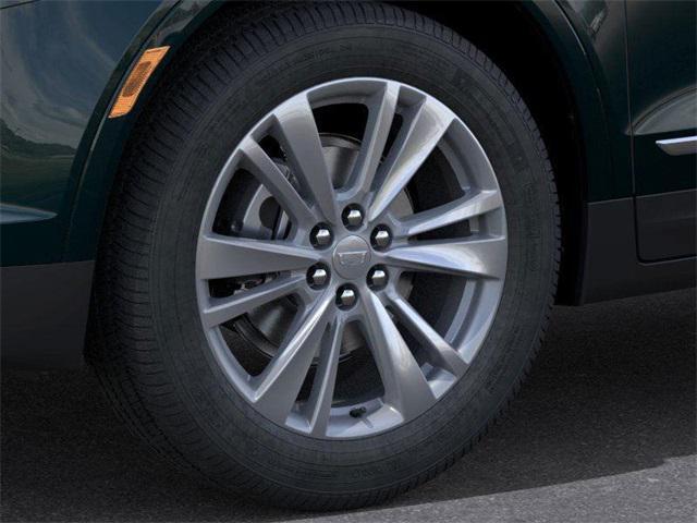 new 2025 Cadillac XT5 car, priced at $50,425