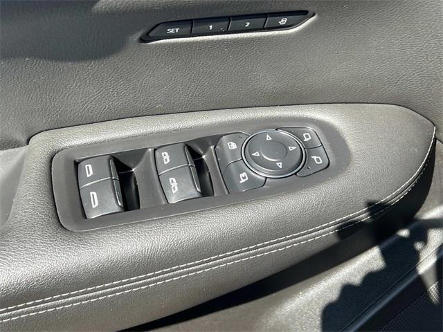 used 2022 Cadillac XT6 car, priced at $34,888