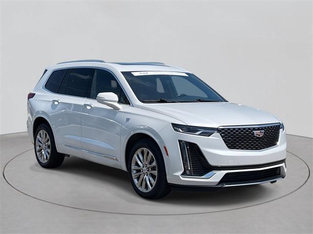 used 2022 Cadillac XT6 car, priced at $35,898