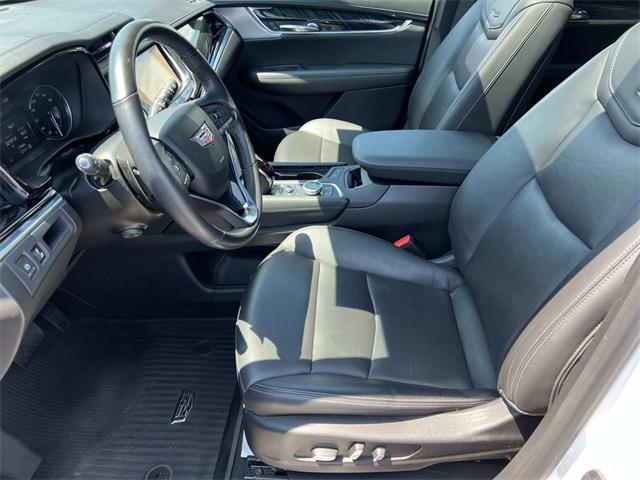 used 2022 Cadillac XT6 car, priced at $35,898