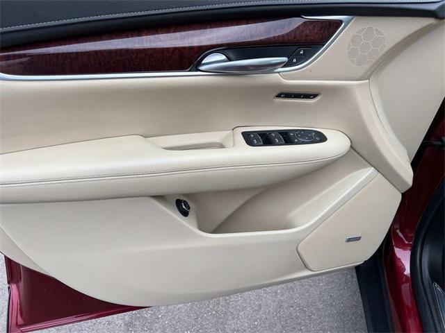 used 2018 Cadillac XT5 car, priced at $16,996