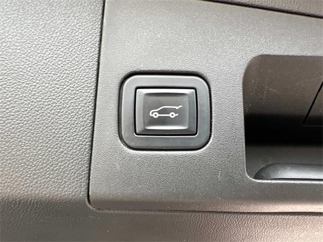 used 2018 Cadillac XT5 car, priced at $16,996
