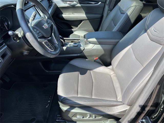 used 2023 Cadillac XT5 car, priced at $34,998