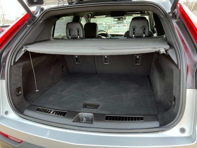 used 2022 Cadillac XT4 car, priced at $28,898