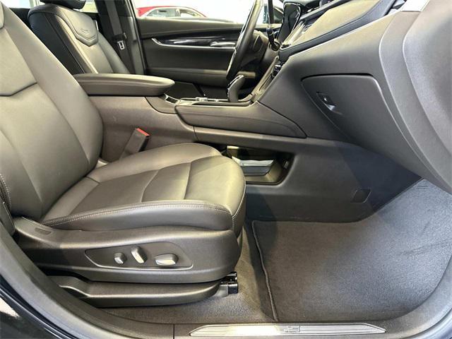 used 2023 Cadillac XT5 car, priced at $36,990
