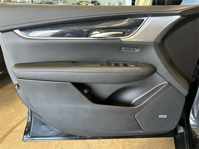 used 2023 Cadillac XT5 car, priced at $36,990