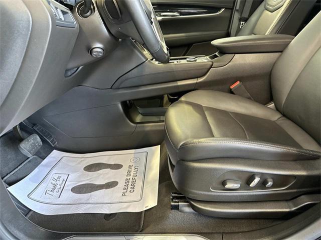 used 2023 Cadillac XT5 car, priced at $36,990