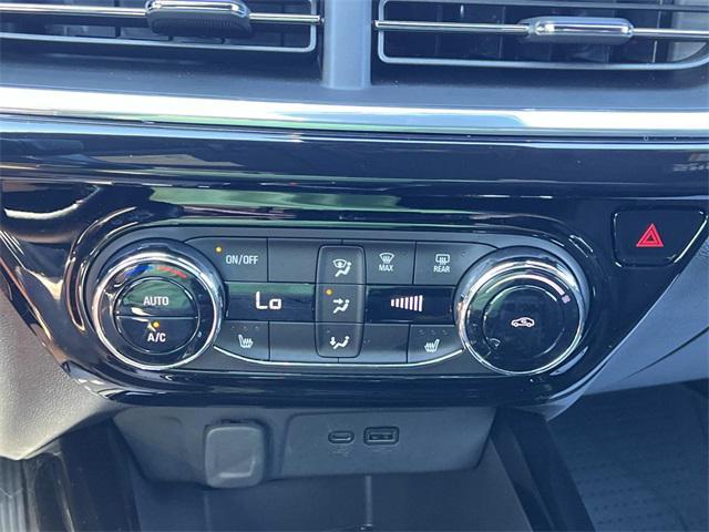 used 2024 Chevrolet Trax car, priced at $22,870