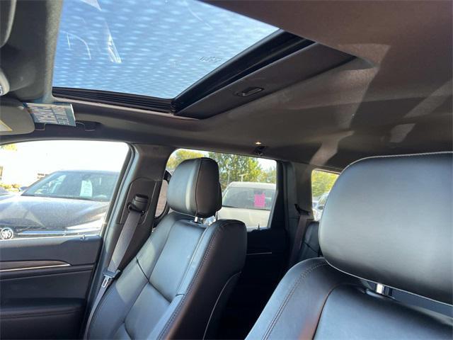 used 2022 Jeep Grand Cherokee car, priced at $29,990