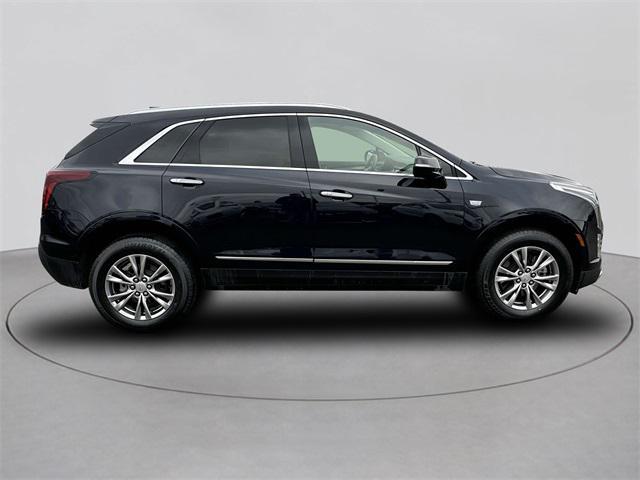 used 2022 Cadillac XT5 car, priced at $32,880