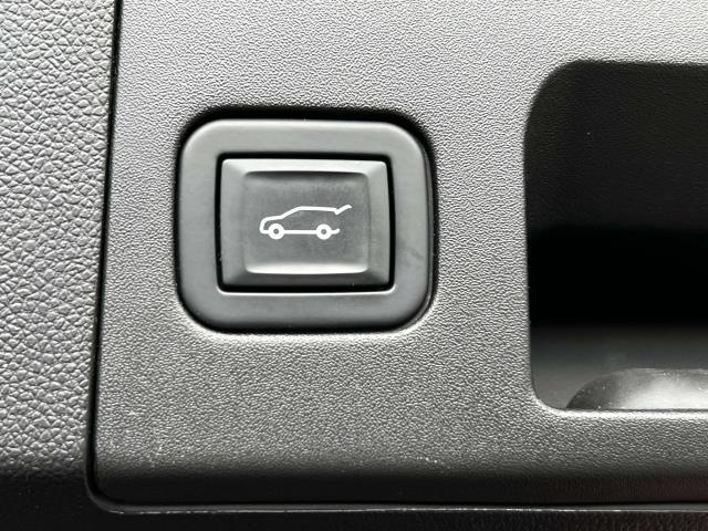 used 2021 Cadillac XT4 car, priced at $28,990