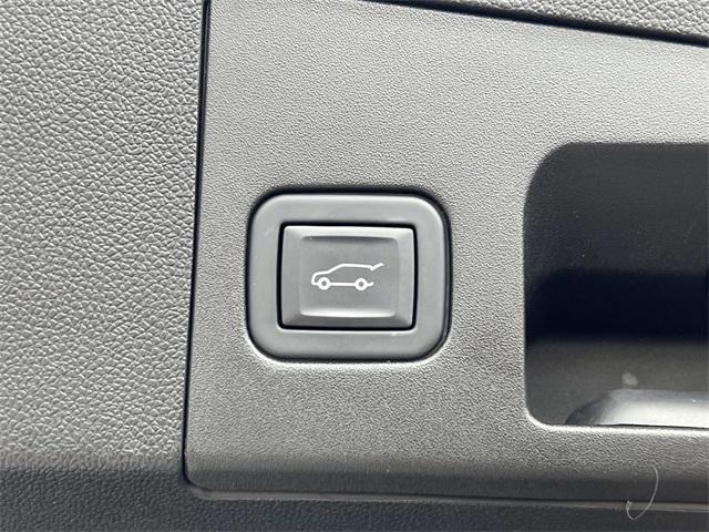 used 2023 Cadillac XT4 car, priced at $34,990