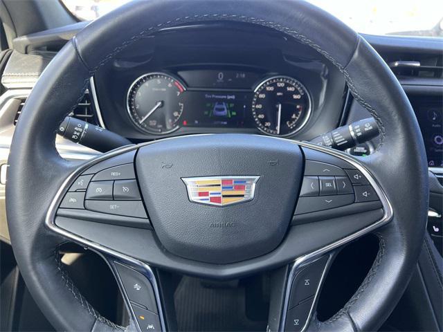 used 2023 Cadillac XT5 car, priced at $29,889