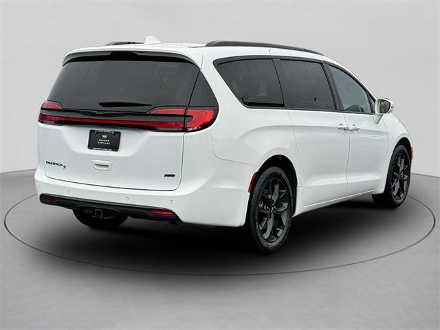 used 2021 Chrysler Pacifica car, priced at $28,990