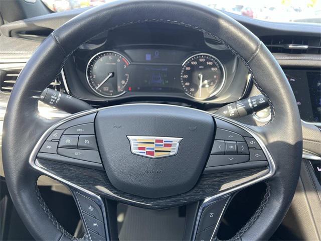 used 2022 Cadillac XT5 car, priced at $31,759