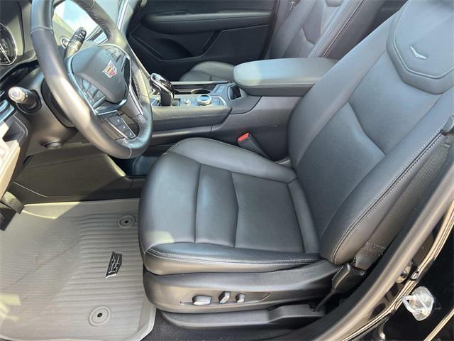 used 2022 Cadillac XT5 car, priced at $31,759