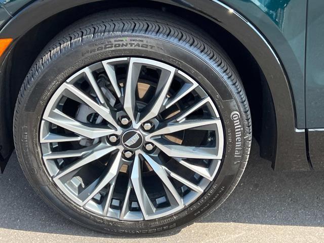 used 2024 Cadillac XT4 car, priced at $38,990