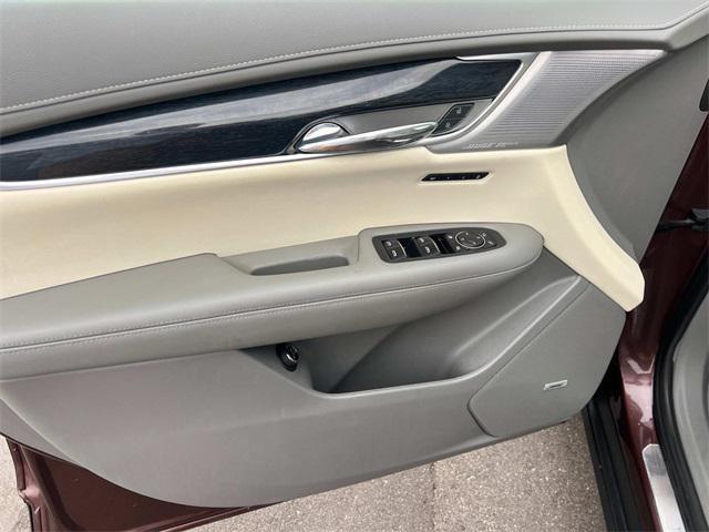 used 2022 Cadillac XT6 car, priced at $34,898