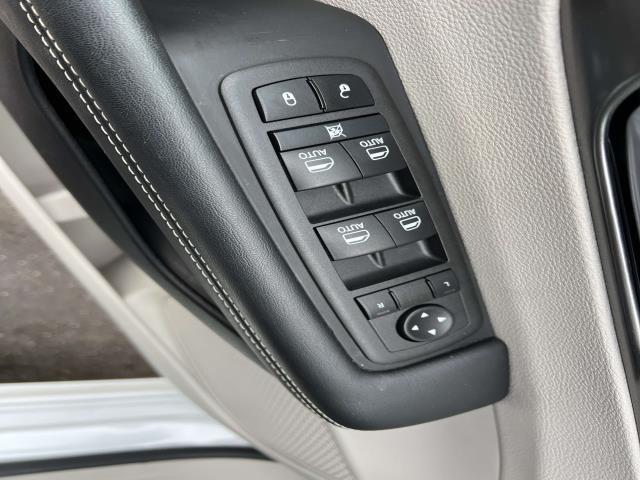 used 2023 Chrysler Pacifica Hybrid car, priced at $31,990