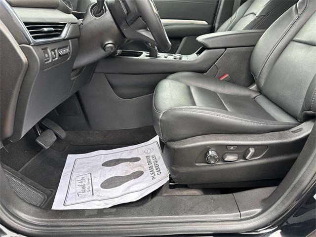 used 2023 Cadillac XT4 car, priced at $32,990