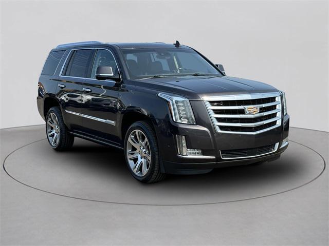 used 2017 Cadillac Escalade car, priced at $27,889