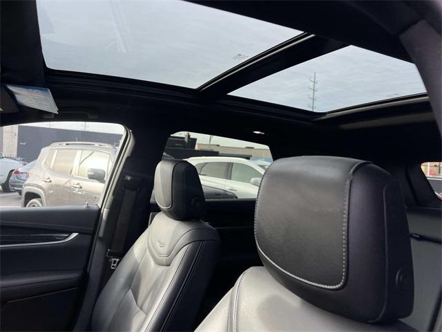 used 2023 Cadillac XT5 car, priced at $32,990