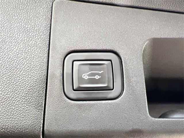 used 2023 Cadillac XT5 car, priced at $32,990