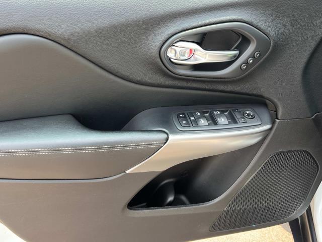 used 2020 Jeep Cherokee car, priced at $21,885