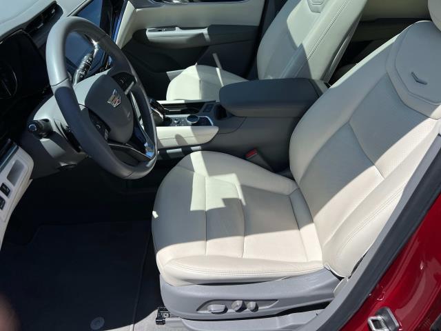 used 2023 Cadillac XT6 car, priced at $45,789