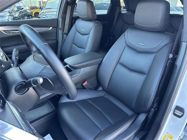 used 2023 Cadillac XT5 car, priced at $31,990