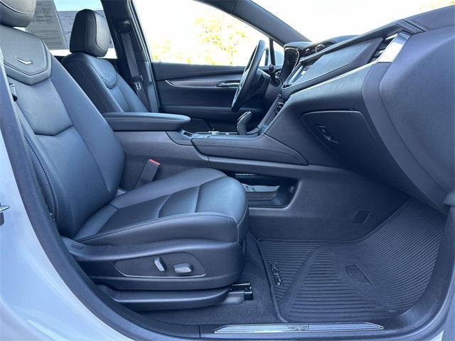 used 2023 Cadillac XT5 car, priced at $31,990