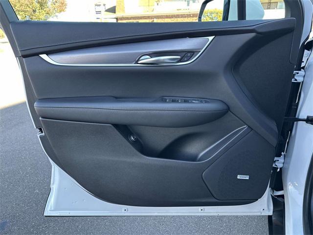 used 2023 Cadillac XT5 car, priced at $31,990