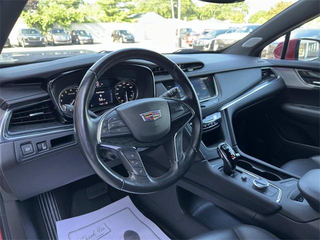 used 2022 Cadillac XT5 car, priced at $33,898