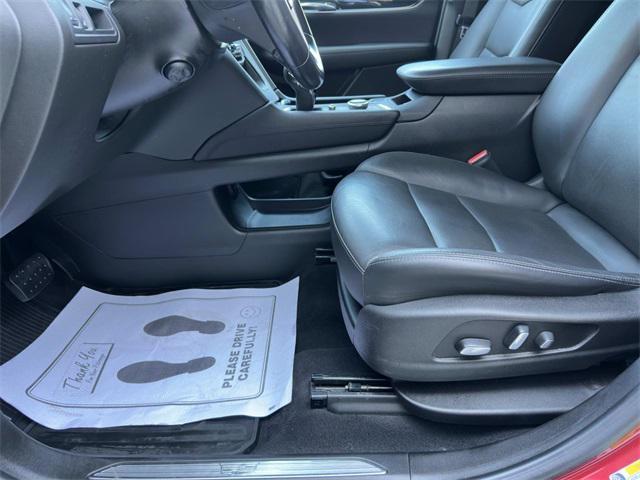 used 2022 Cadillac XT5 car, priced at $33,898