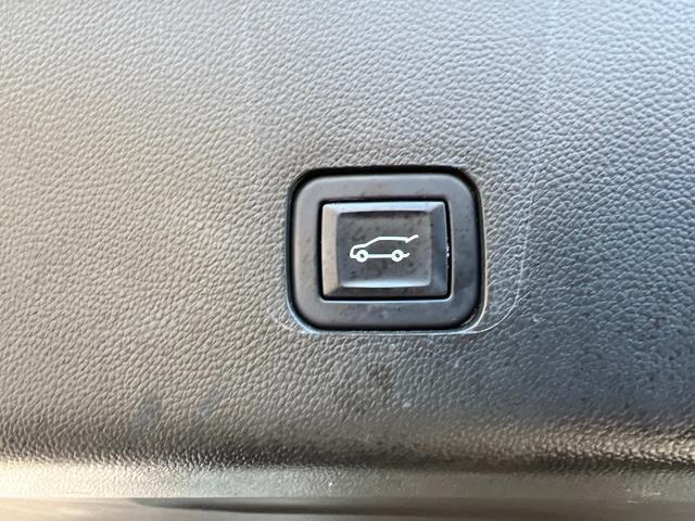 used 2022 Chevrolet Traverse car, priced at $34,747