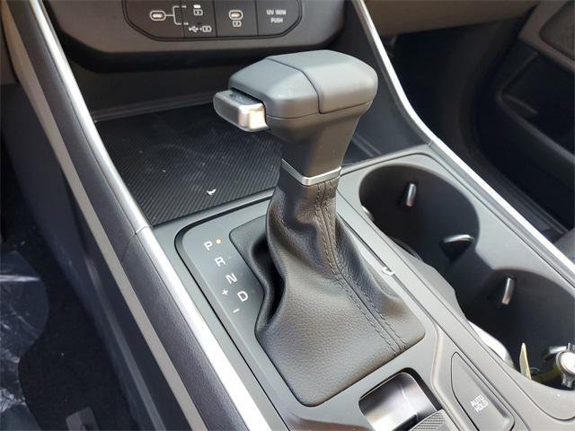 new 2025 Kia Carnival car, priced at $37,415